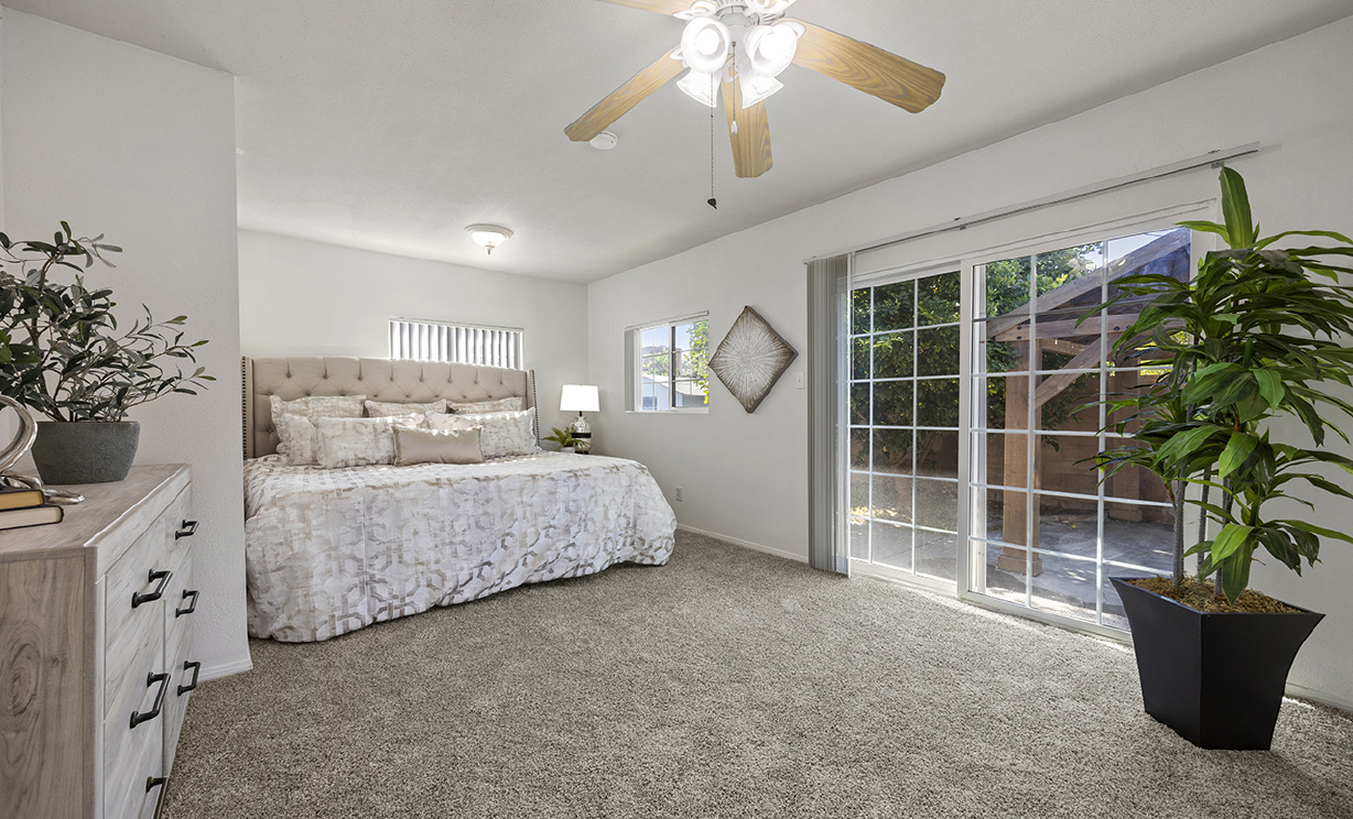 1232 W La Palma Avenue, Anaheim CA: 