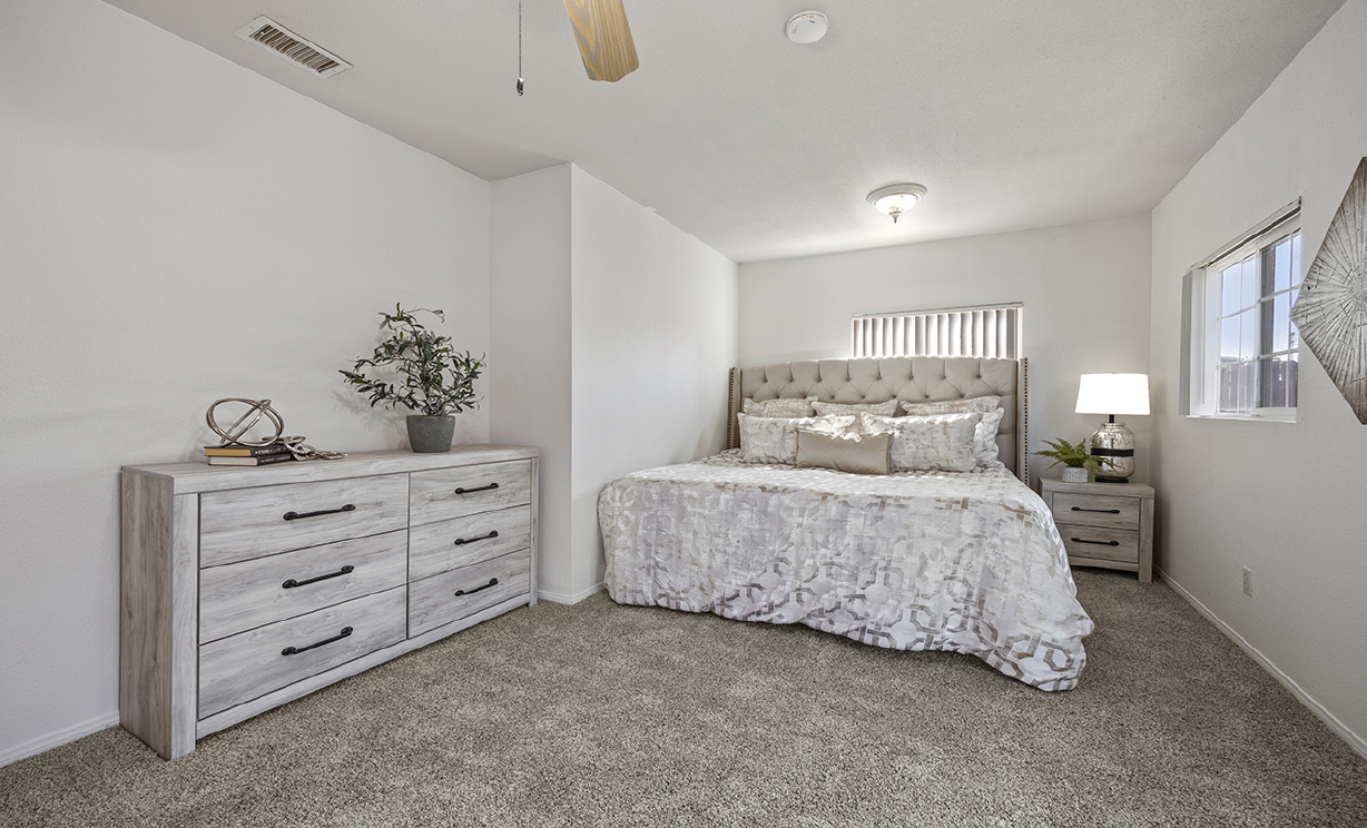 1232 W La Palma Avenue, Anaheim CA: 