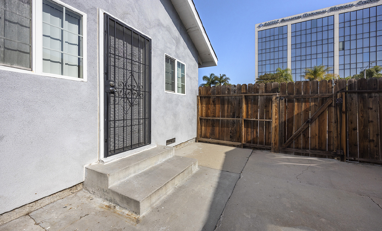 1232 W La Palma Avenue, Anaheim CA: 