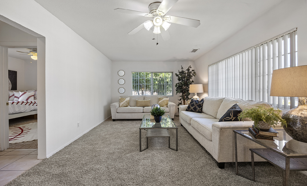 1232 W La Palma Avenue, Anaheim CA: 