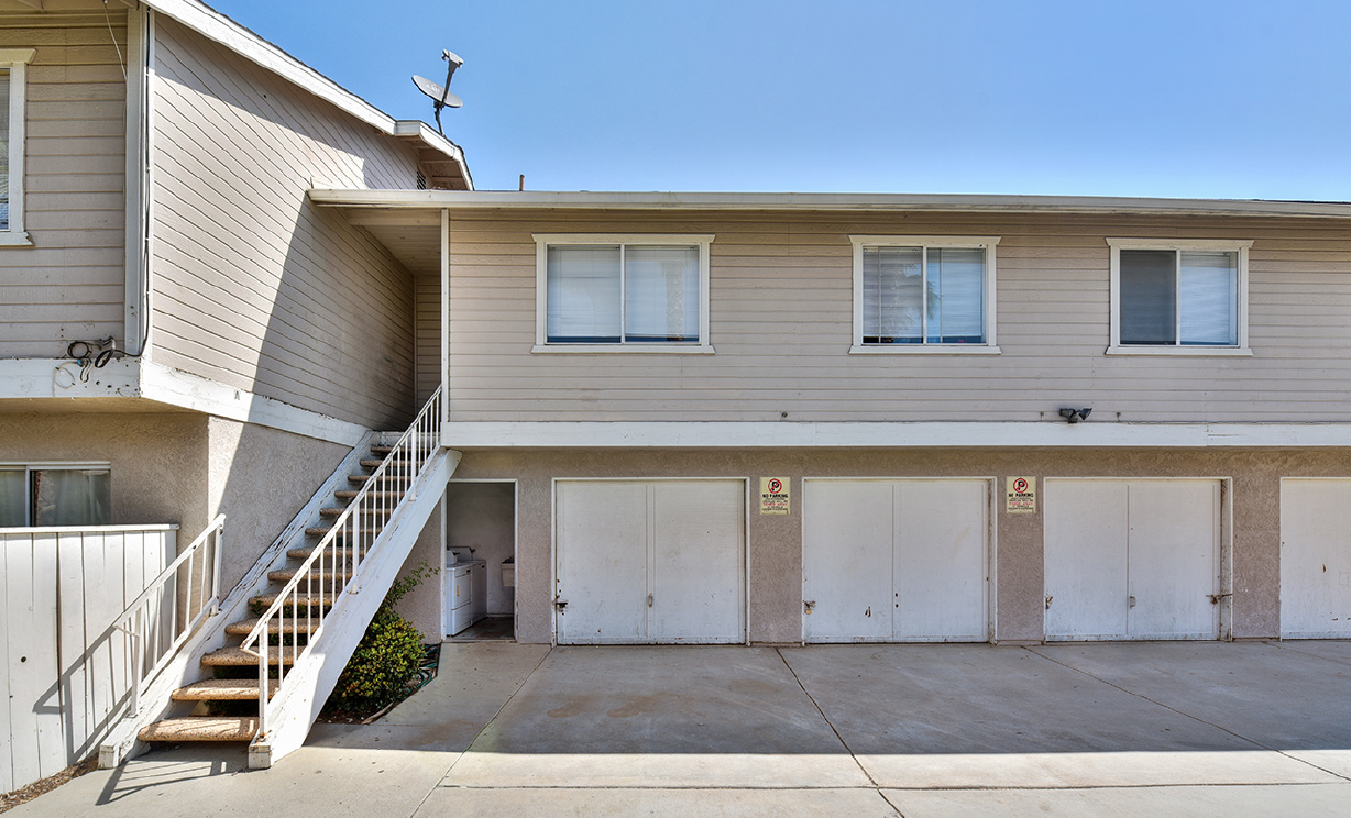 28910 Calle Del Lago, Murrieta CA: 