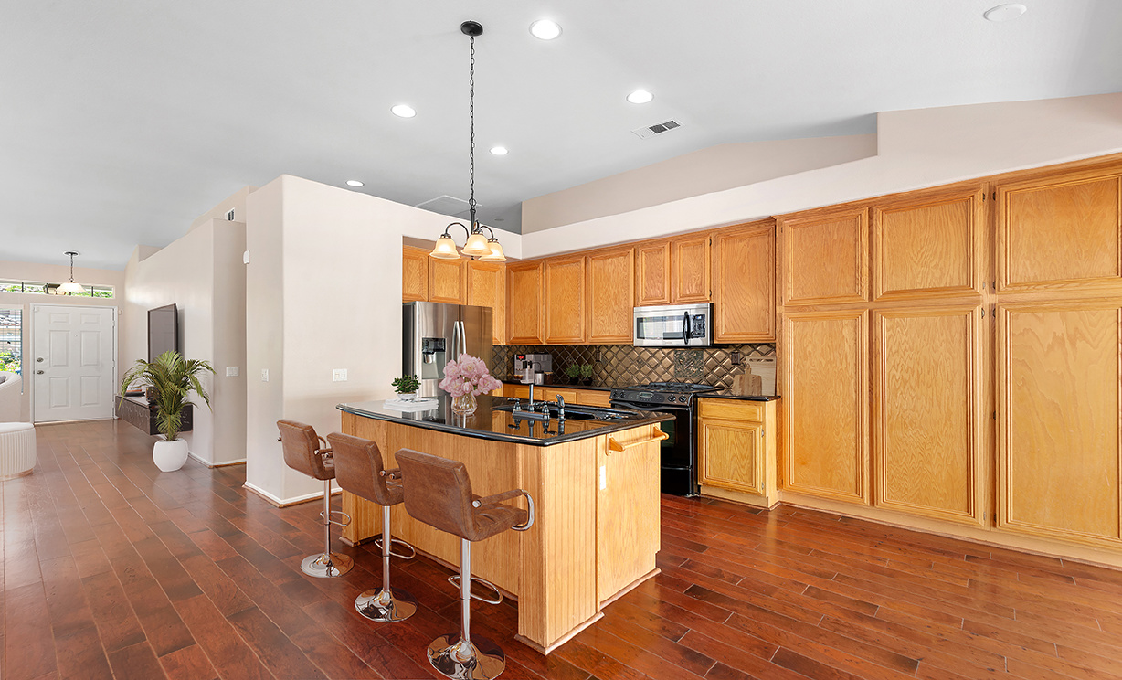 761 Bonanza Circle, Corona CA: 