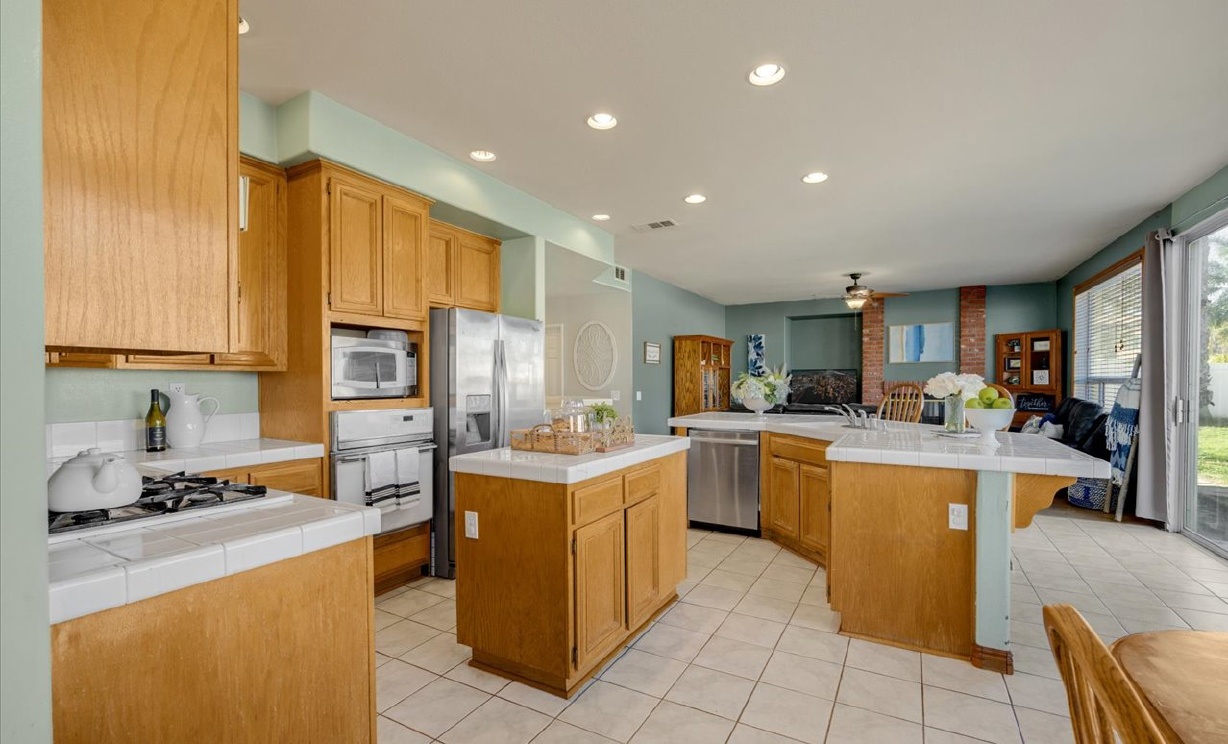 3724 S Pinto Pl, Ontario CA: 