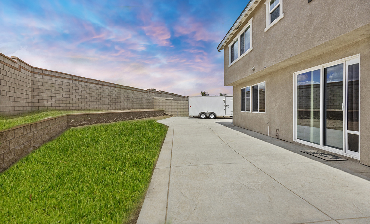 7099 Cove Way, Jurupa Valley CA: 