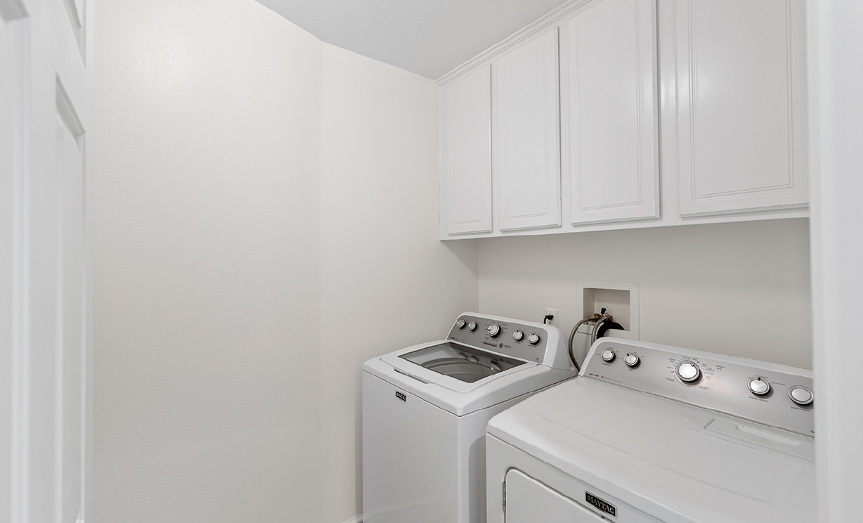 4453 Signature Dr, Corona CA: 