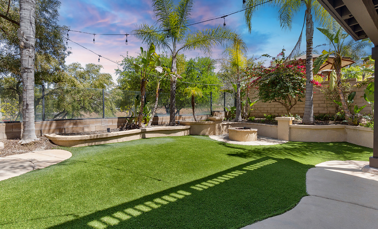 4453 Signature Dr, Corona CA: 