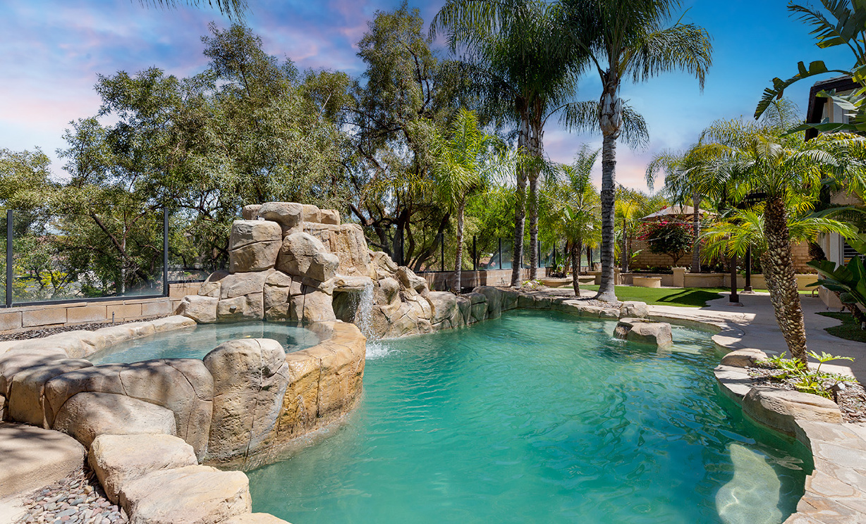 4453 Signature Dr, Corona CA: 