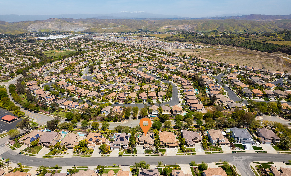 4453 Signature Dr, Corona CA: 