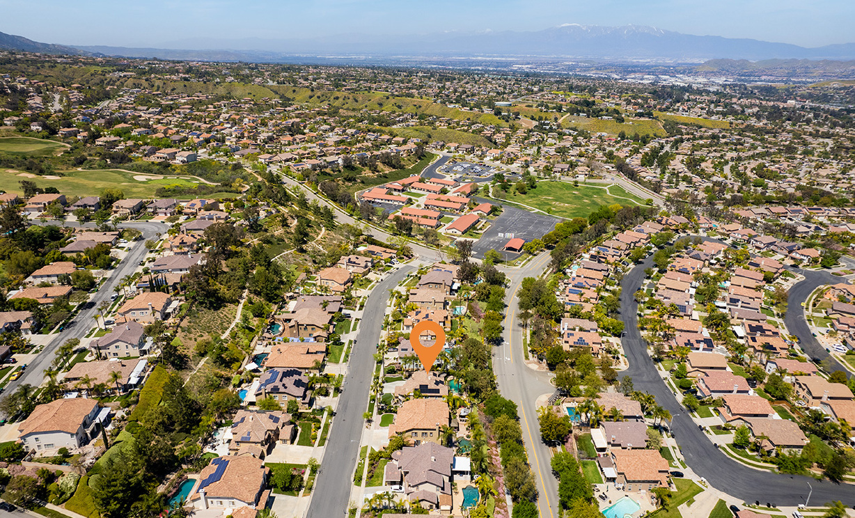 4453 Signature Dr, Corona CA: 