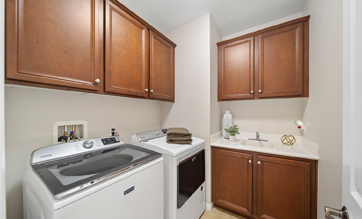 18933 Kentucky Downs Ln, Yorba Lida CA: 