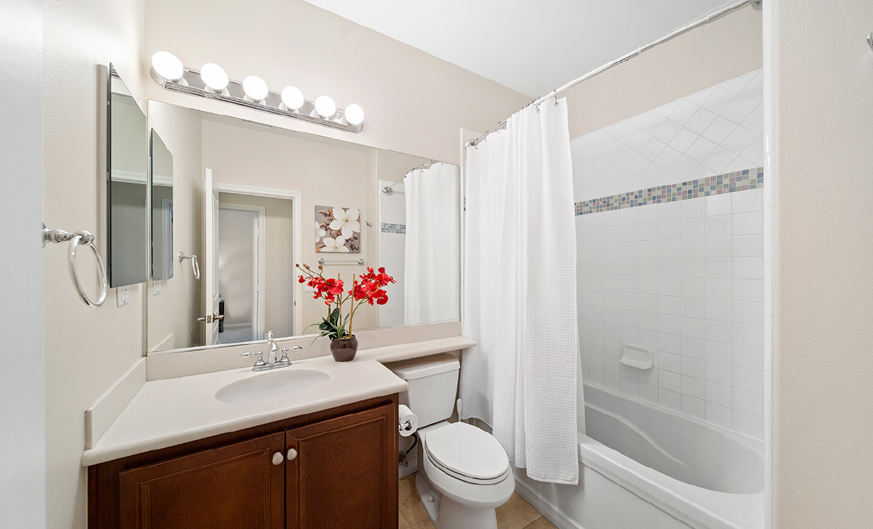18933 Kentucky Downs Ln, Yorba Lida CA: 
