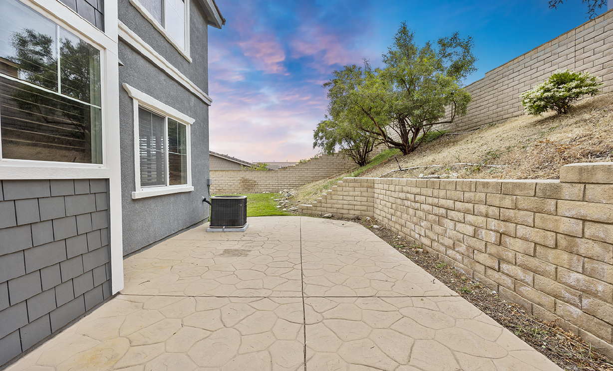 4792 Falconview Court, Fontana CA: 