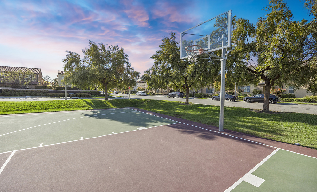 23 Morning Glory, Lake Forest CA: 