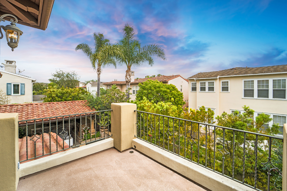 26 Landport, Newport Beach CA: 