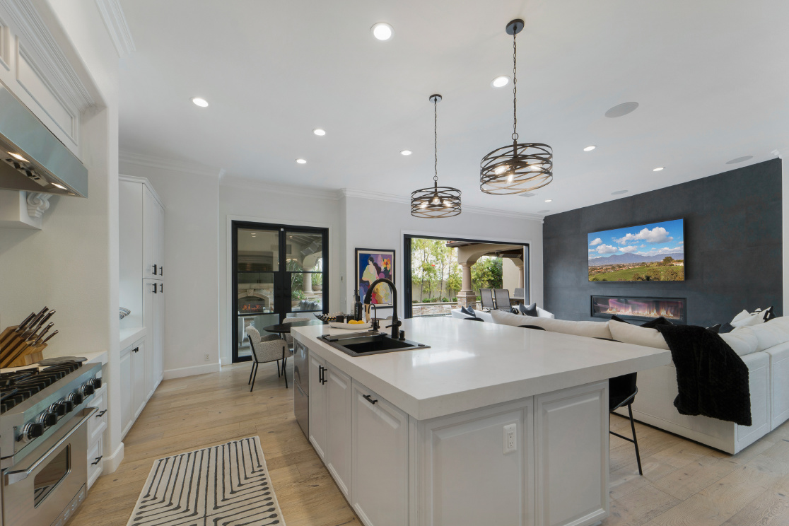 26 Landport, Newport Beach CA: 