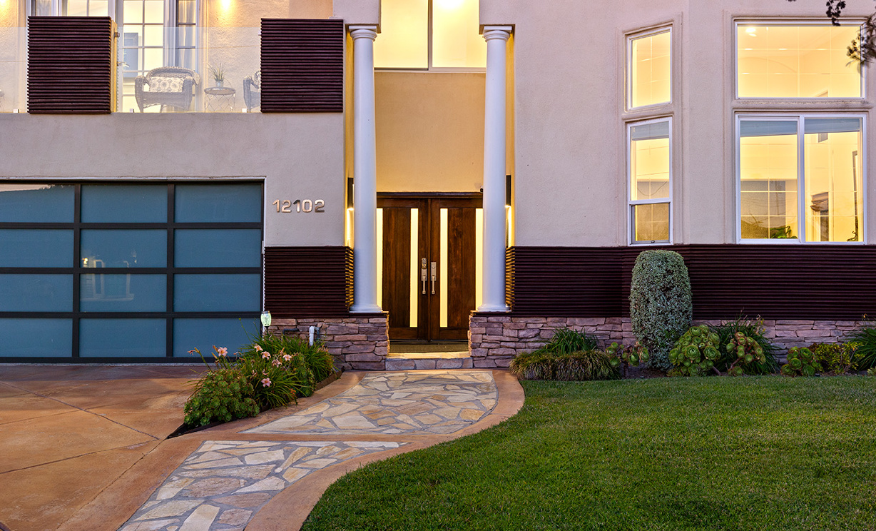 12102 Reagan St, Los Alamitos  CA: 