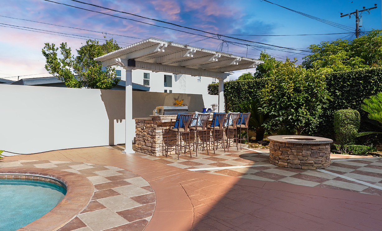 12102 Reagan St, Los Alamitos  CA: 