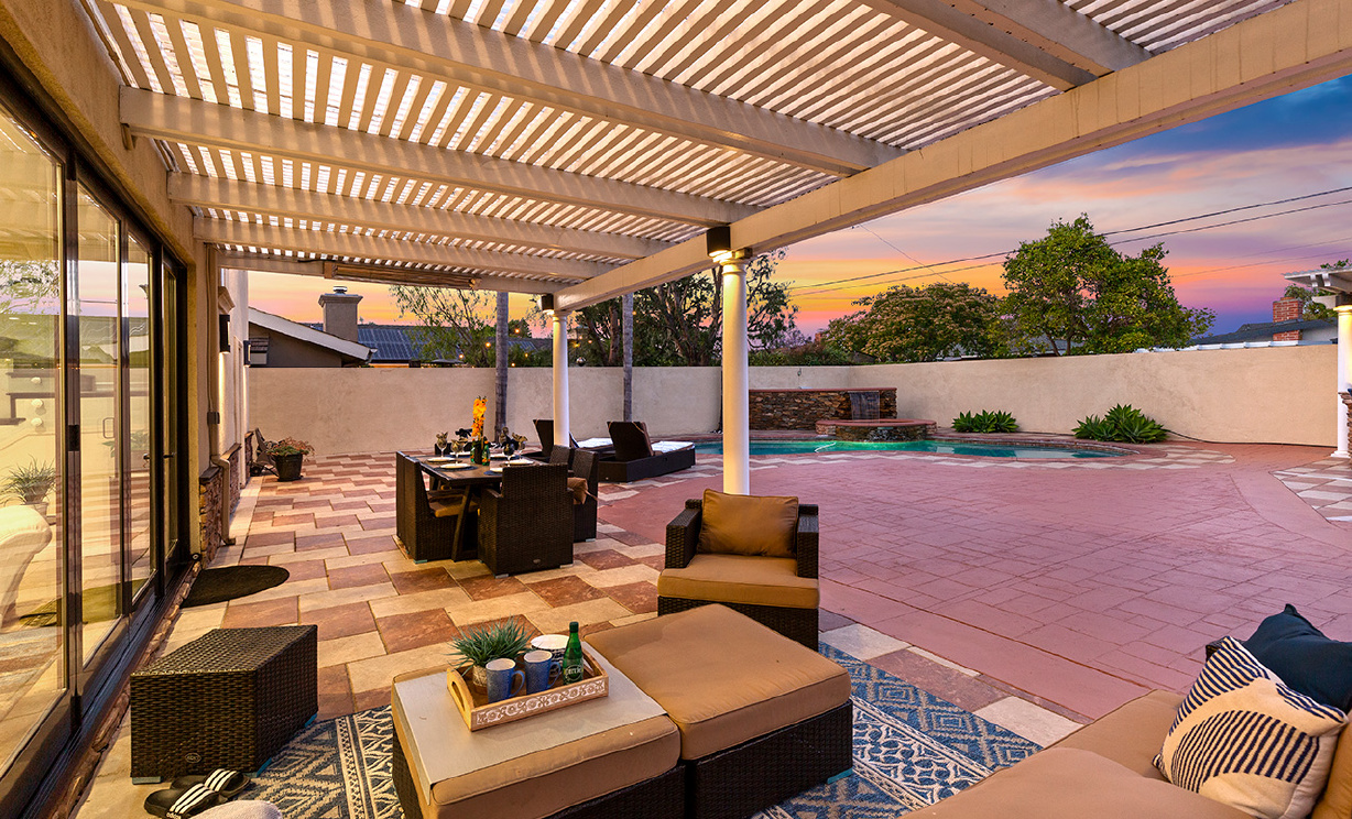 12102 Reagan St, Los Alamitos  CA: 