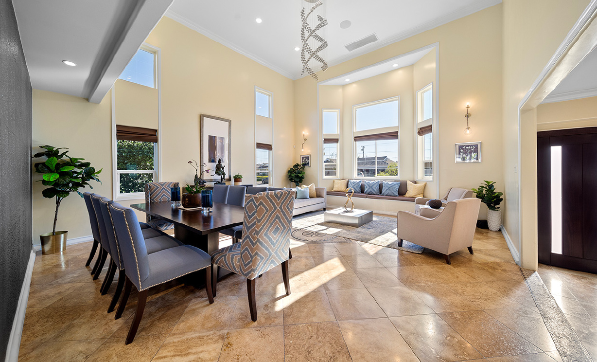 12102 Reagan St, Los Alamitos  CA: 