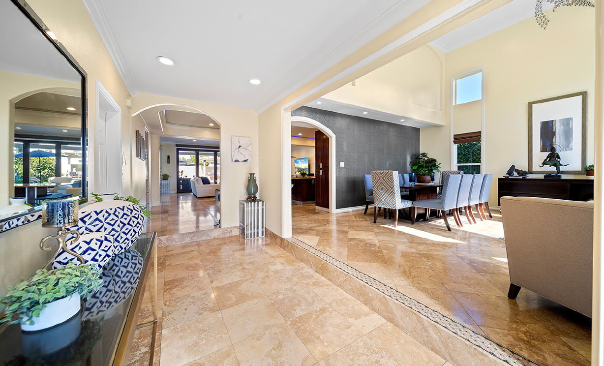 12102 Reagan St, Los Alamitos  CA: 