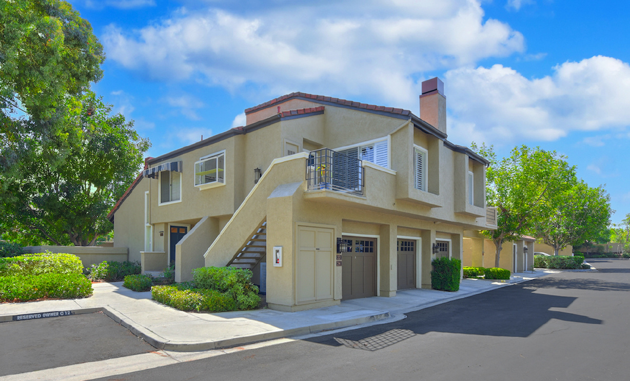 22 Stanford, Irvine CA: 