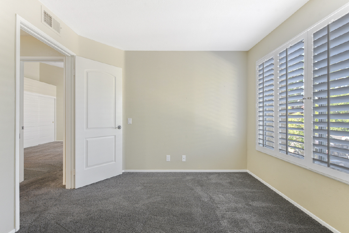 22 Stanford, Irvine CA: 