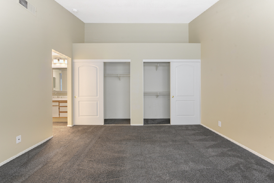 22 Stanford, Irvine CA: 