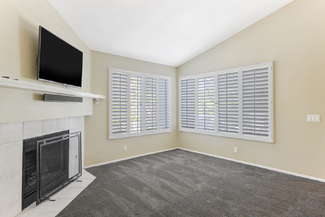 22 Stanford, Irvine CA: 