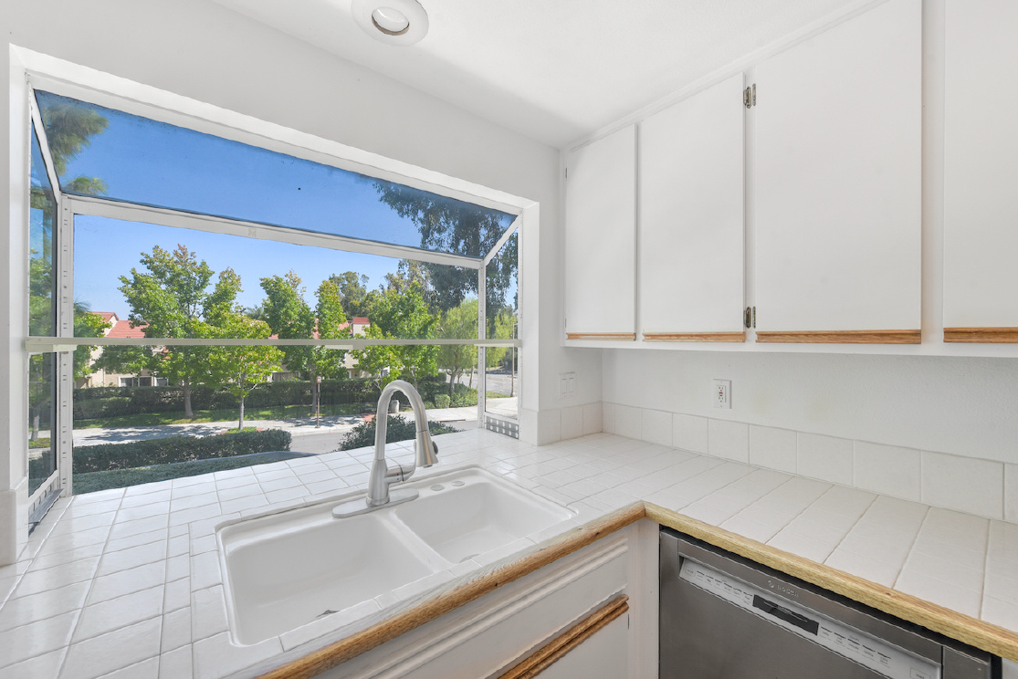 22 Stanford, Irvine CA: 
