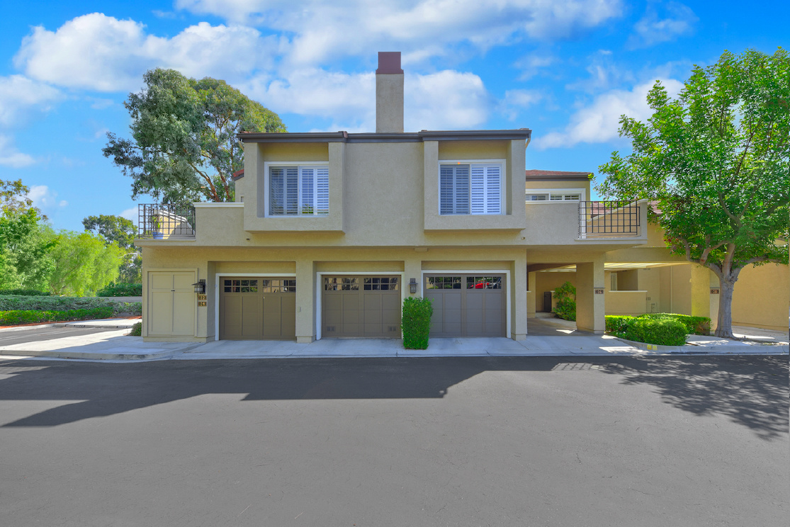 22 Stanford, Irvine CA: 