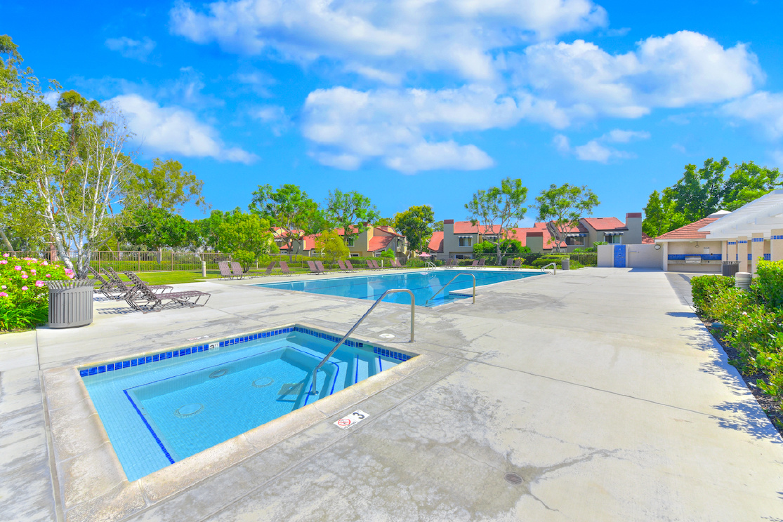 22 Stanford, Irvine CA: 