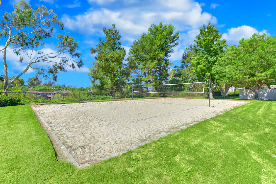 22 Stanford, Irvine CA: 