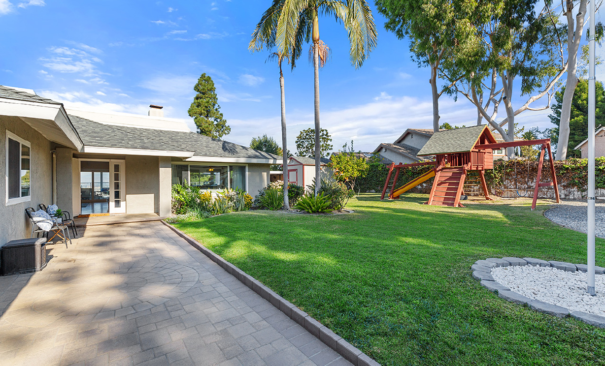 4135 E Church Haven Way, Anaheim Hills CA: 