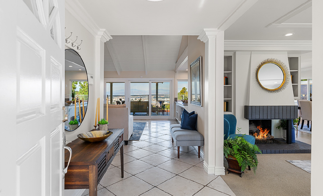 4135 E Church Haven Way, Anaheim Hills CA: 