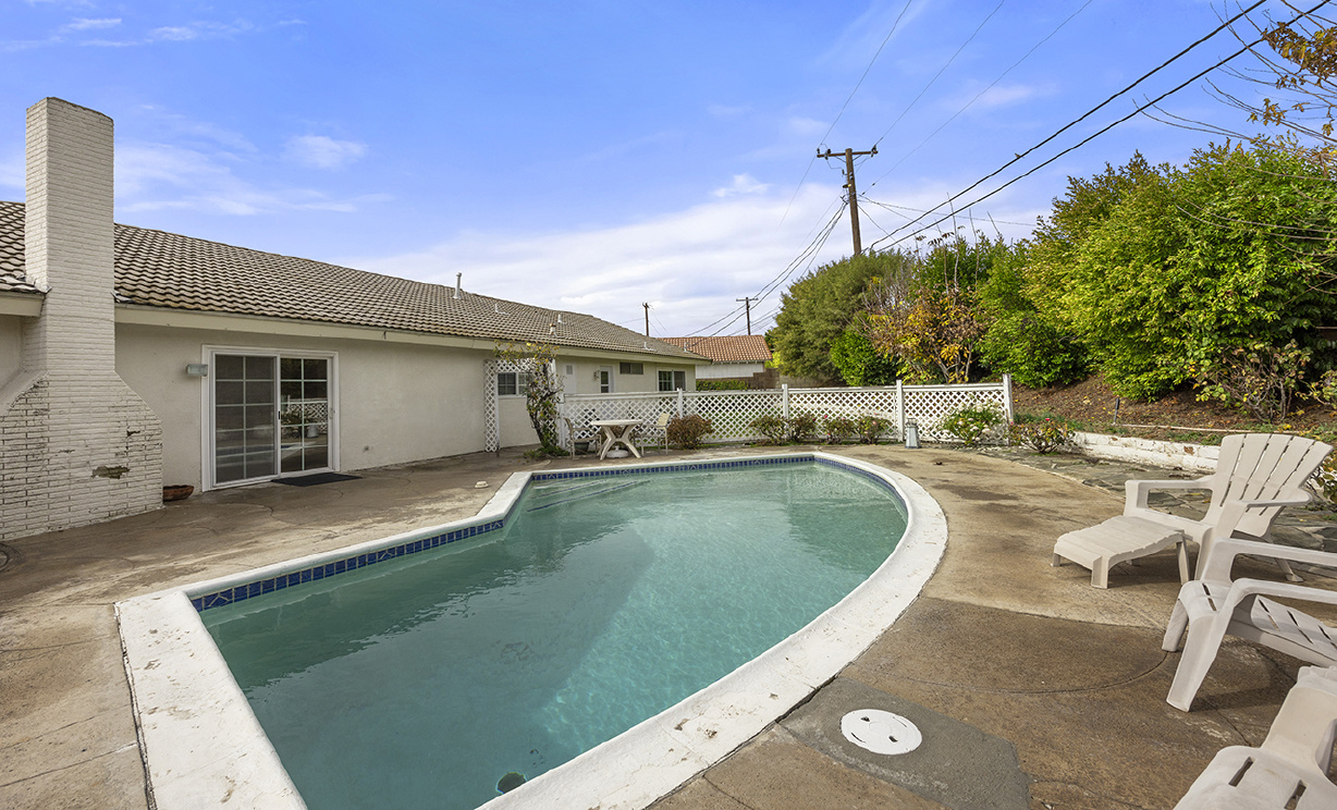 6415 Opal Street, Rancho Cucamonga CA: 