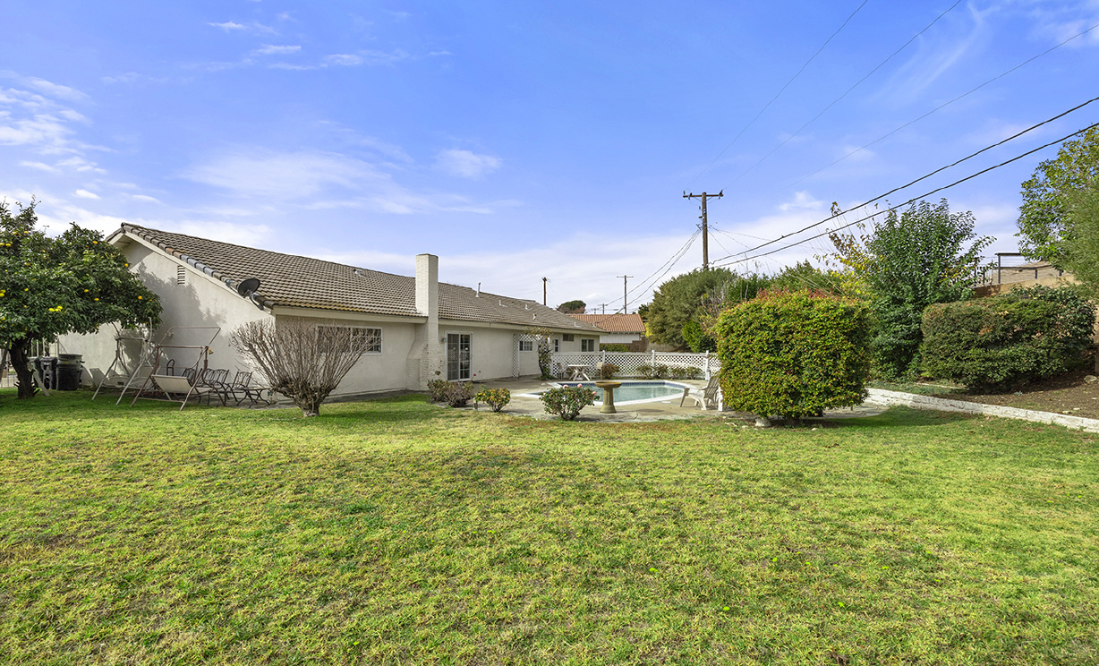 6415 Opal Street, Rancho Cucamonga CA: 