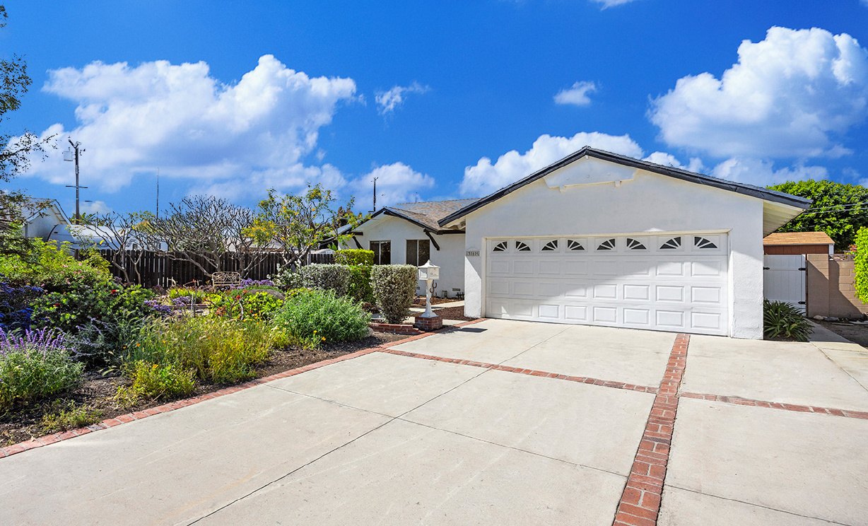 319 Moonbeam Dr, Placentia  CA: 