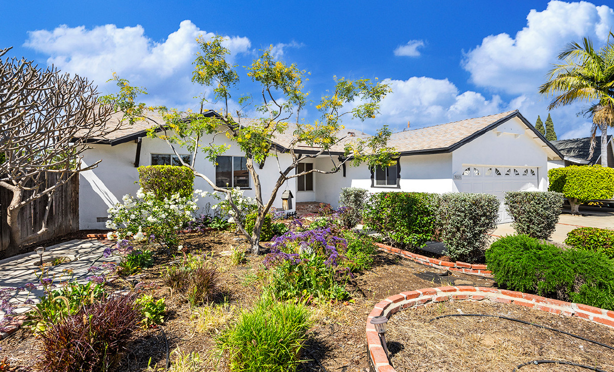 319 Moonbeam Dr, Placentia  CA: 