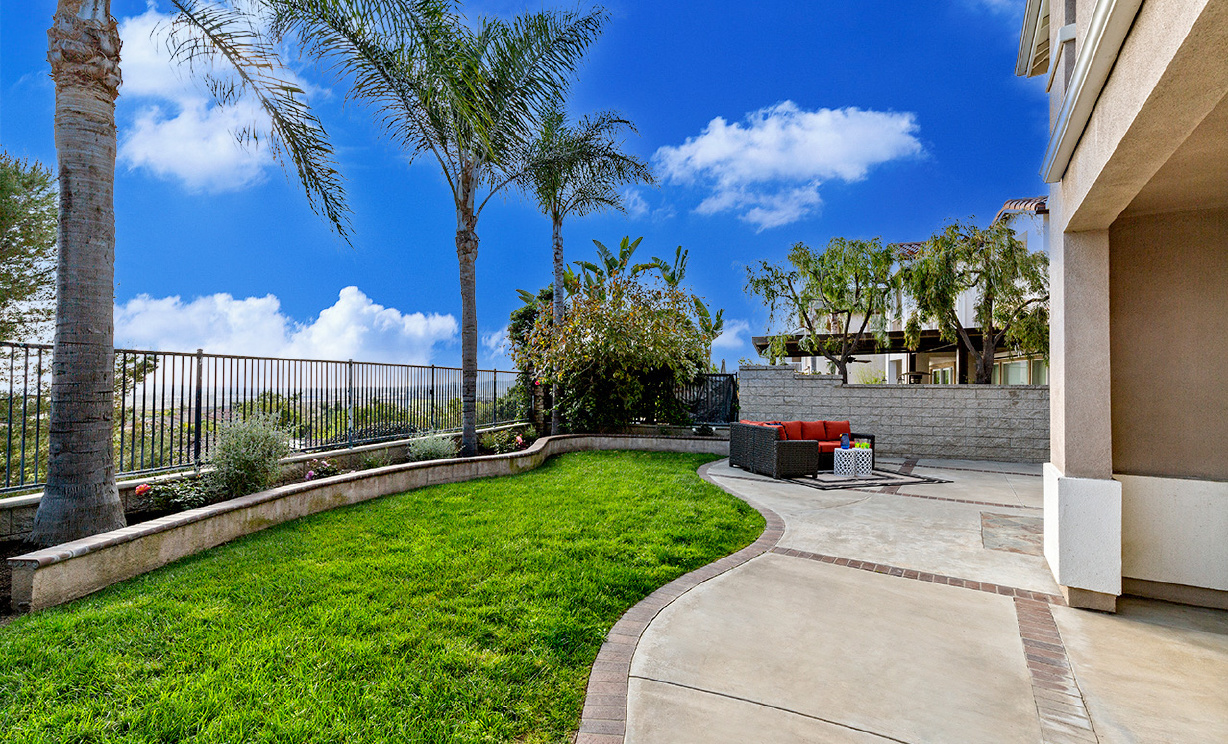 17290 Bramble Court, Yorba Linda CA: 