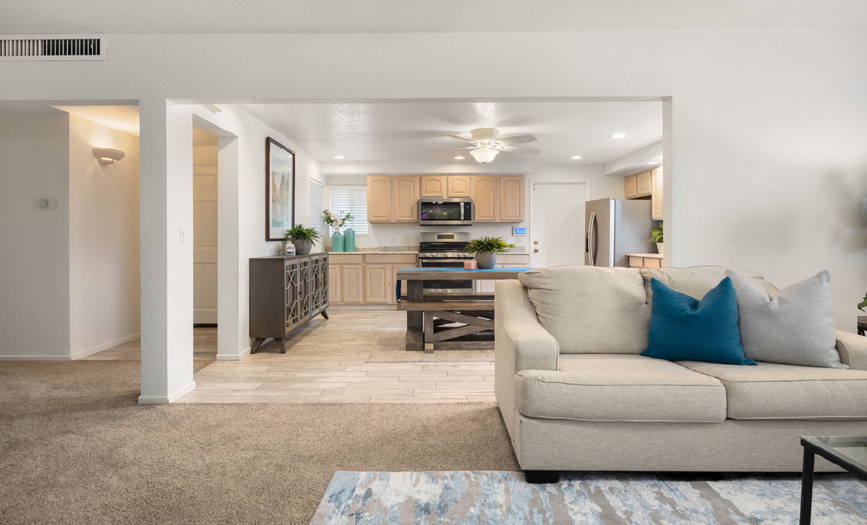 325 N Orange Avenue, Fullerton CA: 
