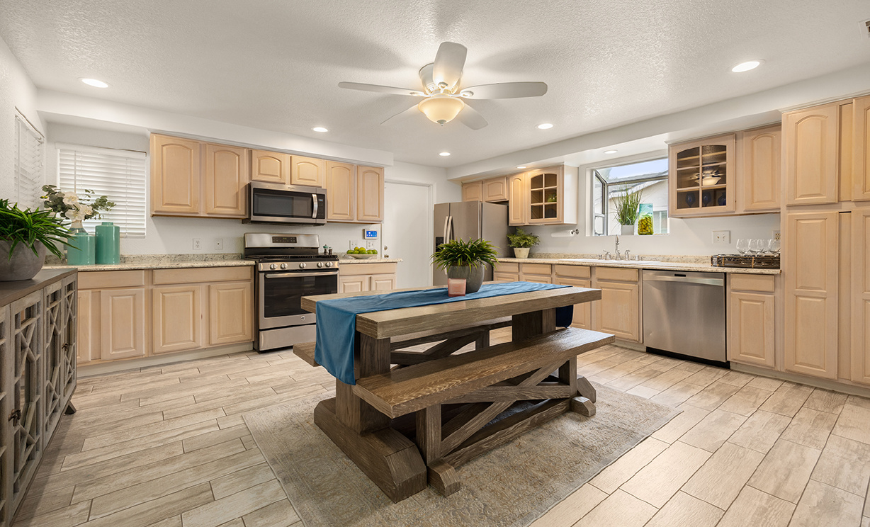 325 N Orange Avenue, Fullerton CA: 