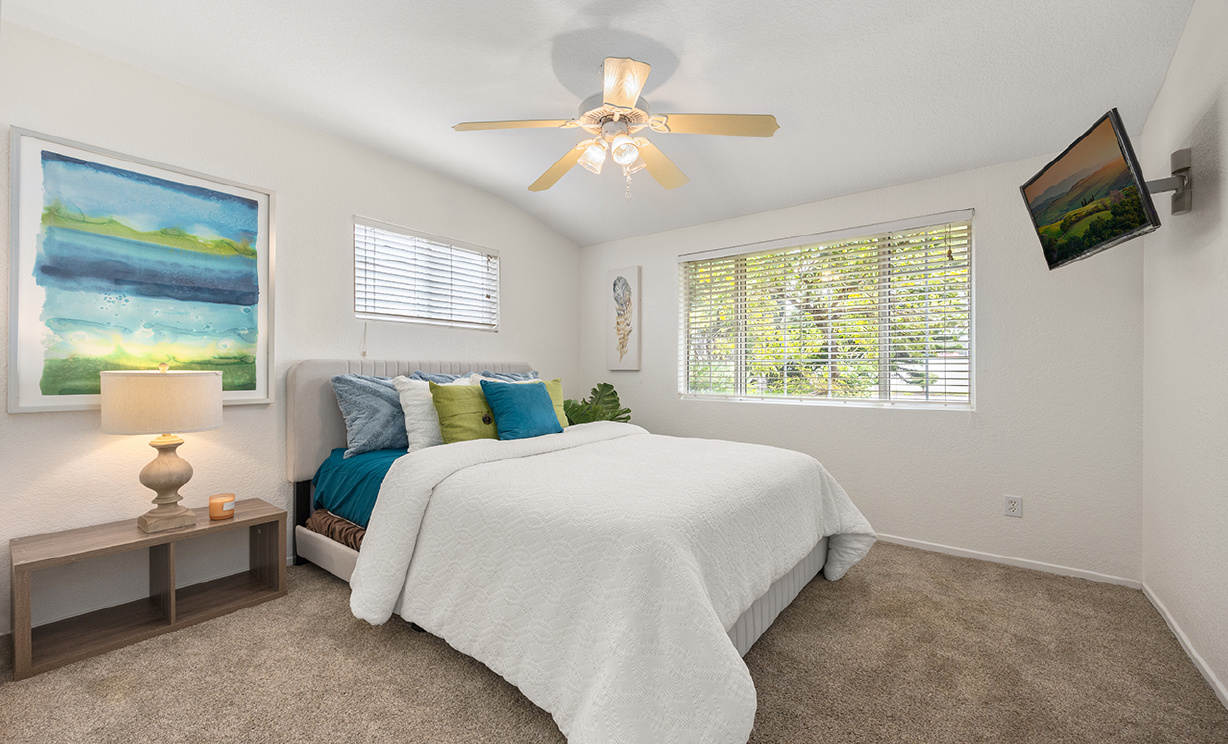 325 N Orange Avenue, Fullerton CA: 