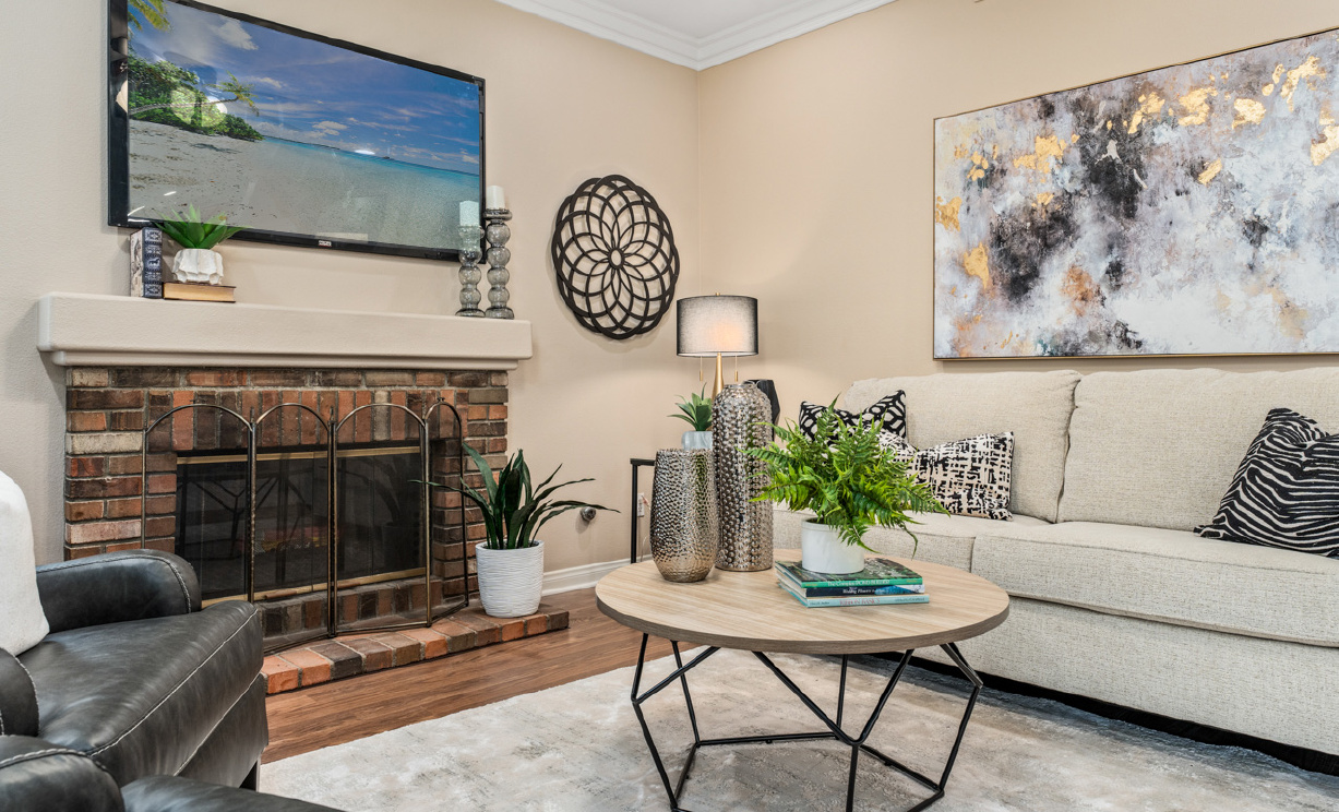 368 Redwing Circle, Corona  CA: 