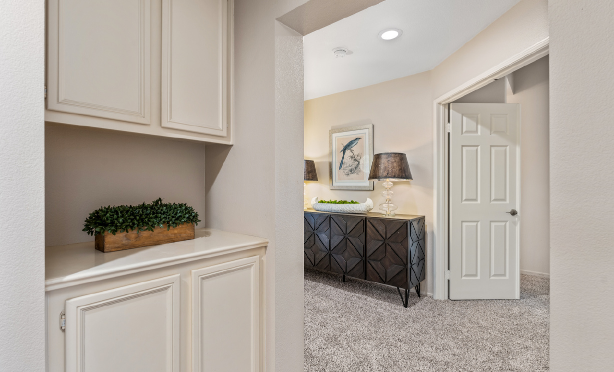 368 Redwing Circle, Corona  CA: 