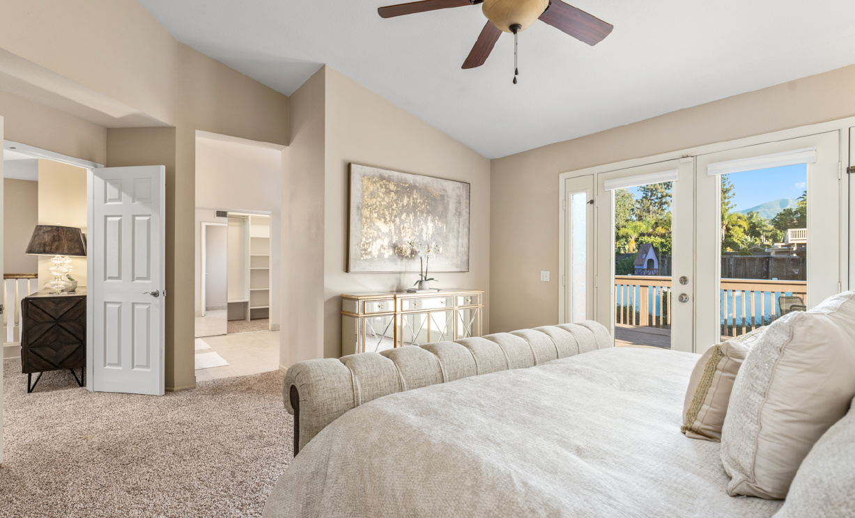 368 Redwing Circle, Corona  CA: 
