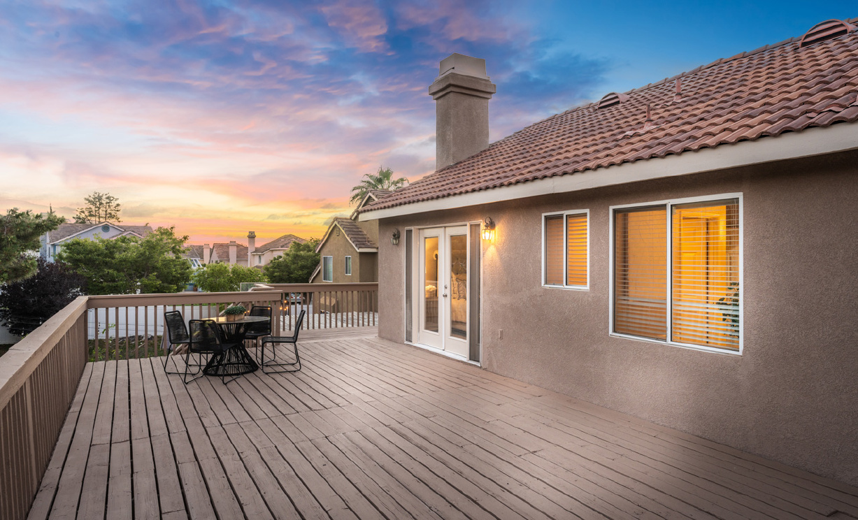 368 Redwing Circle, Corona  CA: 