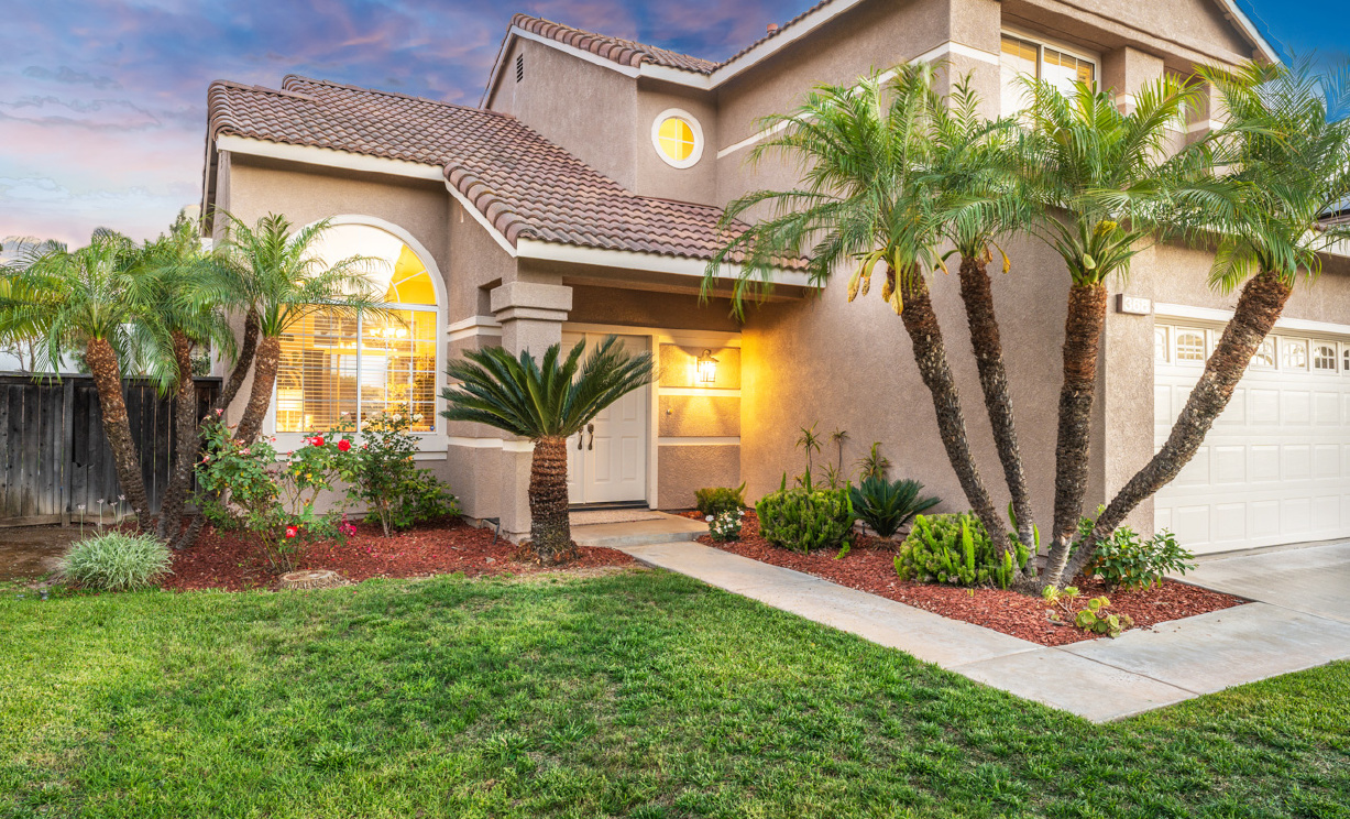368 Redwing Circle, Corona  CA: 
