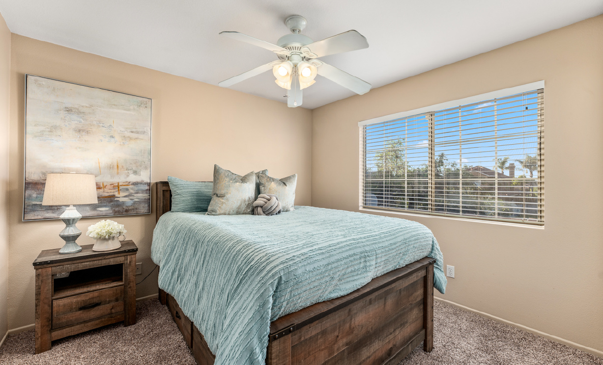 368 Redwing Circle, Corona  CA: 