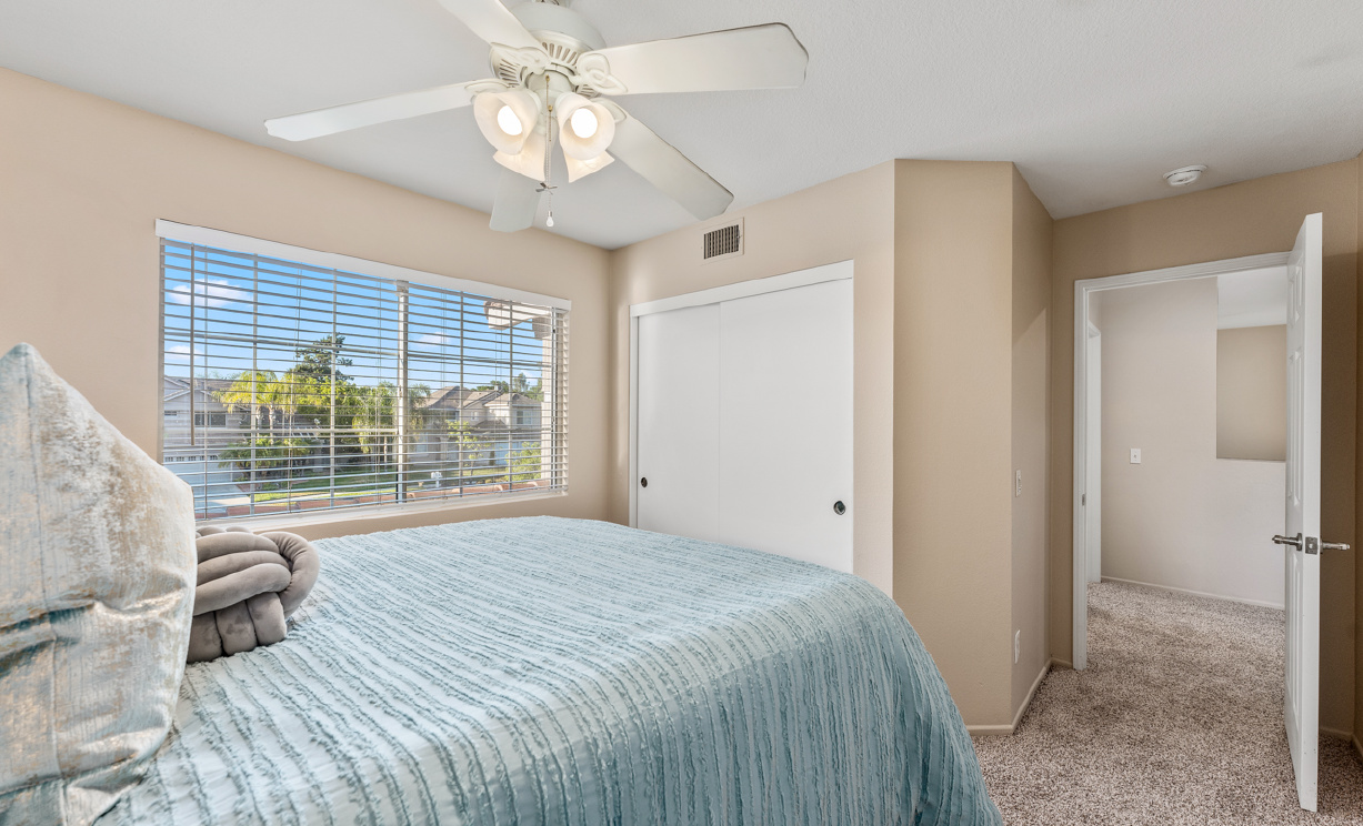 368 Redwing Circle, Corona  CA: 