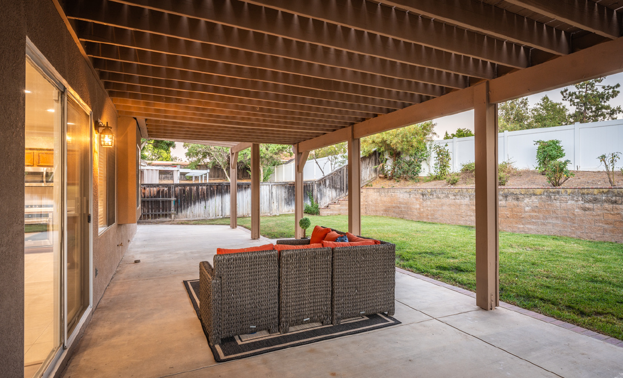 368 Redwing Circle, Corona  CA: 